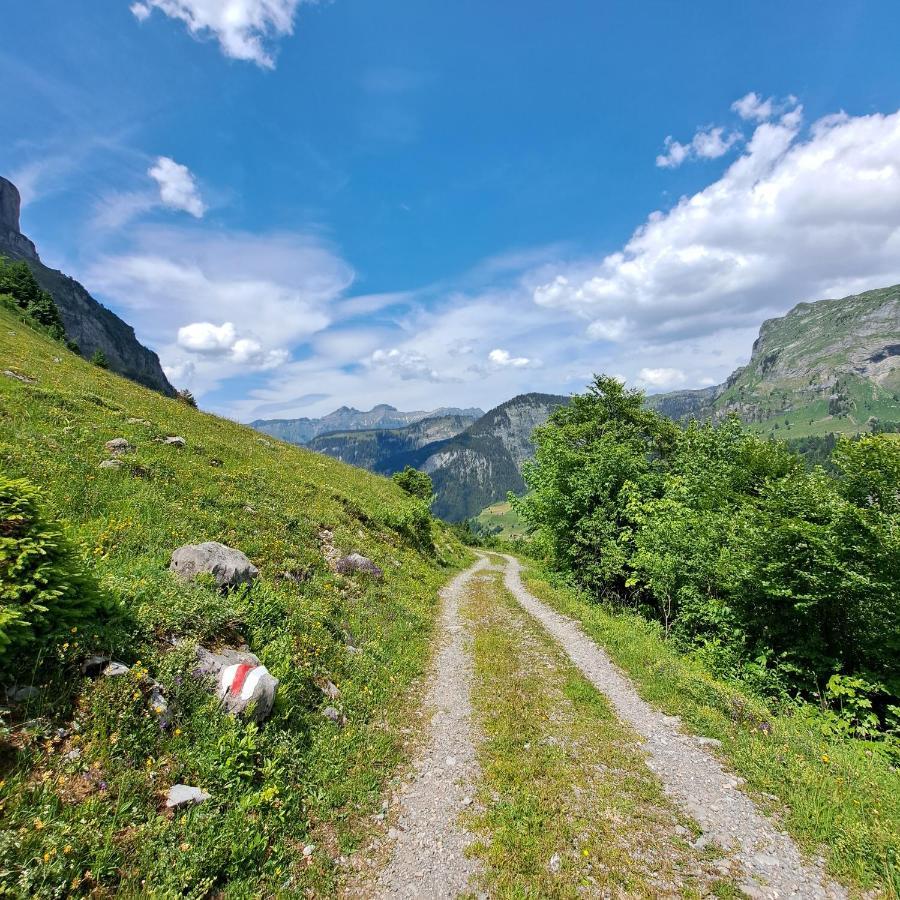 Ferienwohnung Muota Muotathal Buitenkant foto